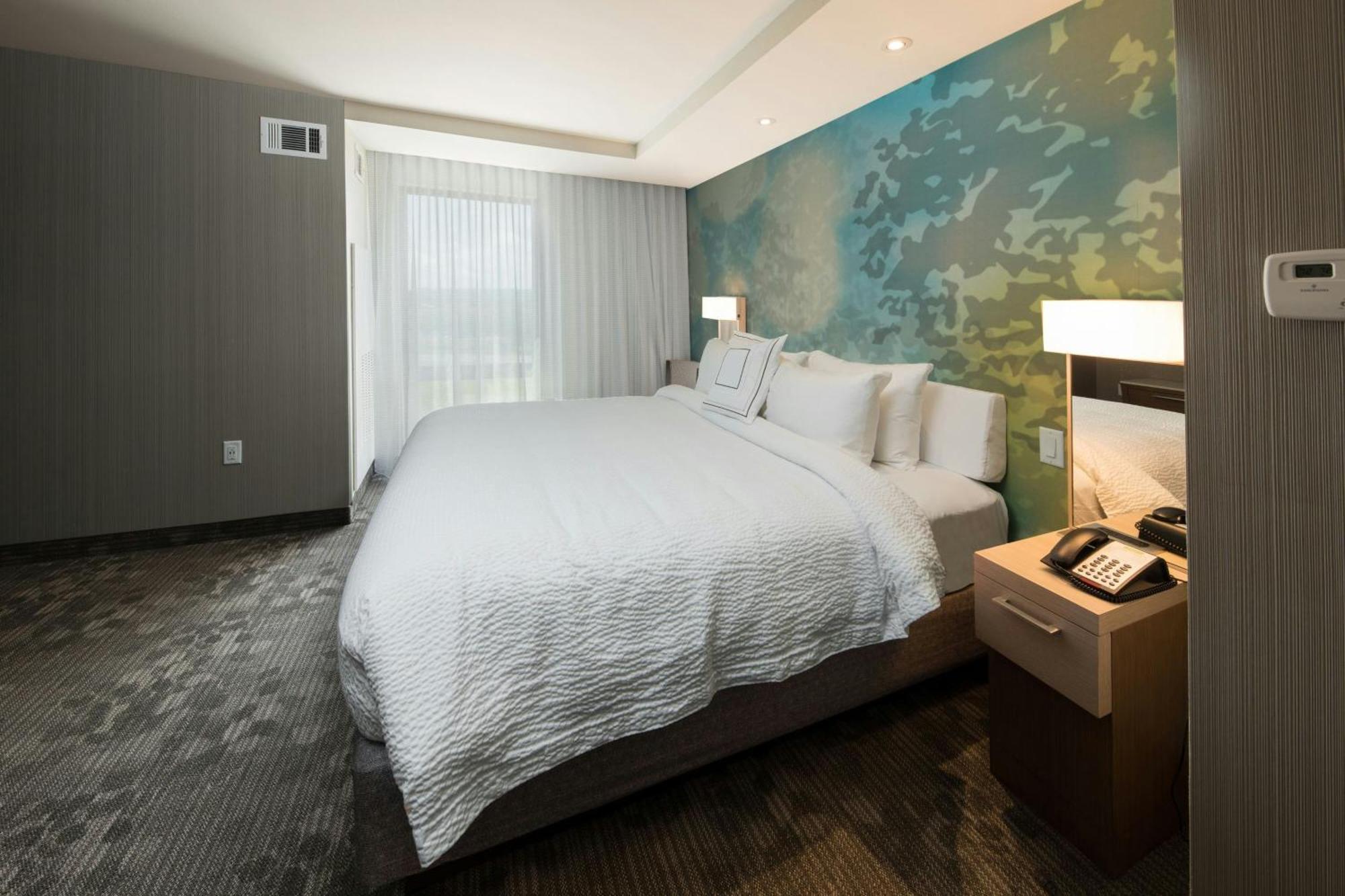 คอร์ตยาร์ด รัสเซลวิลล์ Hotel รัสเซลล์วิลล์ ภายนอก รูปภาพ
